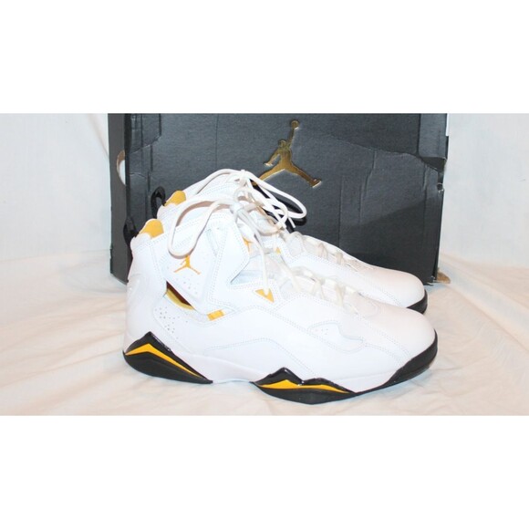 NIKE AIR JORDAN MEN\'S TRUE FLIGHT ATHLETIC SNEAKERS WHITE GOLD BLACK NEW SZ 13 main image 5